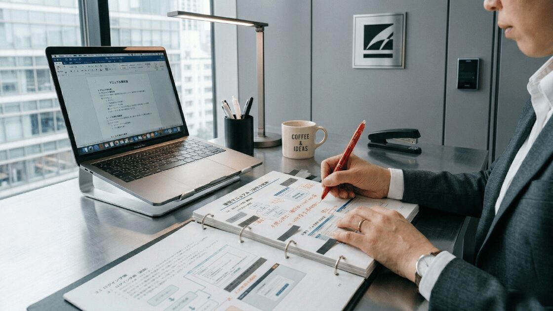 マニュアル作成の様子